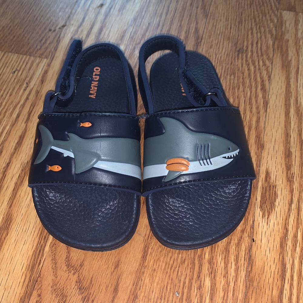 Kids Old Navy Sandals